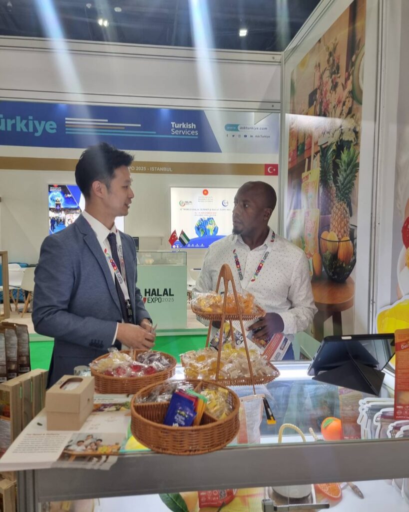 Importers, distributors, buyers who visit and love DeliKing Premium Thai Tropical Fruit Jelly at Organic & Natural Expo Dubai.